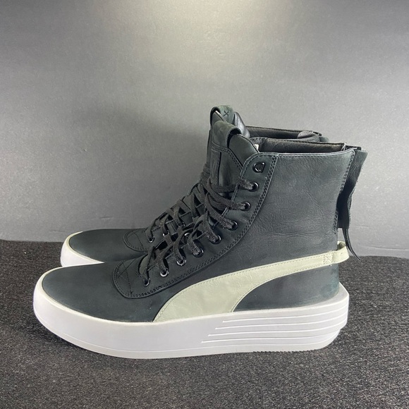The Weeknd x XO Parallel Puma - Picture 1 of 14
